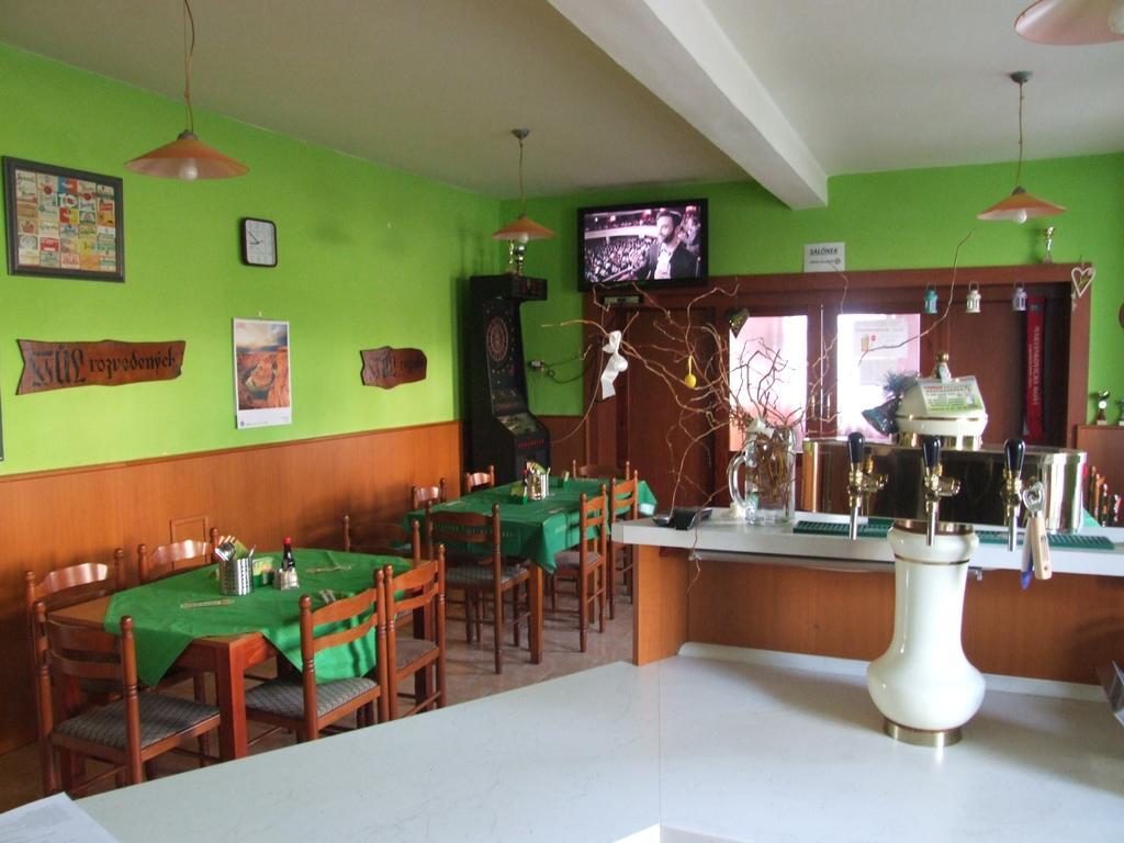 Restaurace Na Krizovatce Διαμέρισμα Božanov Δωμάτιο φωτογραφία